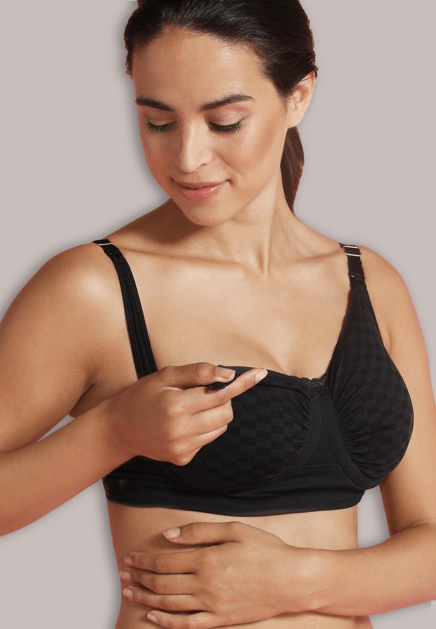 Vanity Fair Women's Maternity Nursing Bras for Breastfeeding Wireless or  Underwire, Wireless - 2 Pack - Neutral/Black, X-Small at  Women's  Clothing store